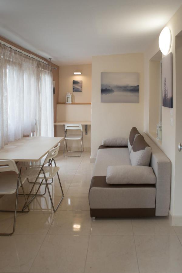 Kosmos Service Apartment Modern Spirit City Center With Additional Cost Parking Selanik Dış mekan fotoğraf